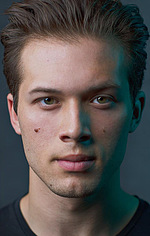 Наследие - Лео Ховард